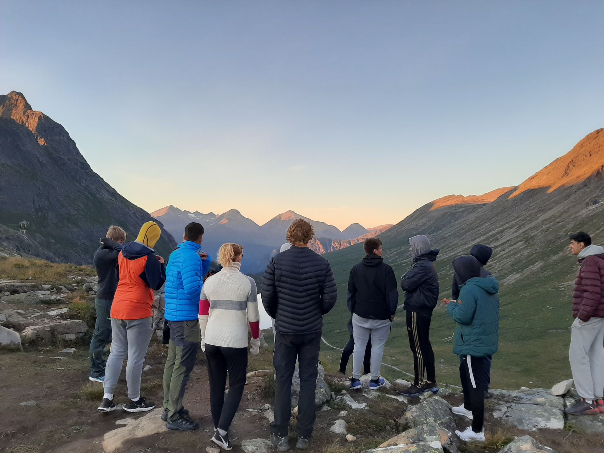 Foto: Lin C. Andersen Elever på tur i Romsdalen