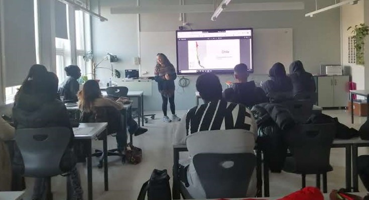 Sonia Bustos i klasserommet Sonia Bustos i klasserommet